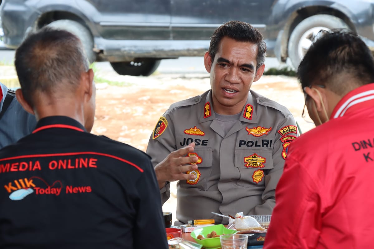 Kapolres Batu Bara Bersama Kadisdik Hadiri Coffe Morning di Cafe D, Countener