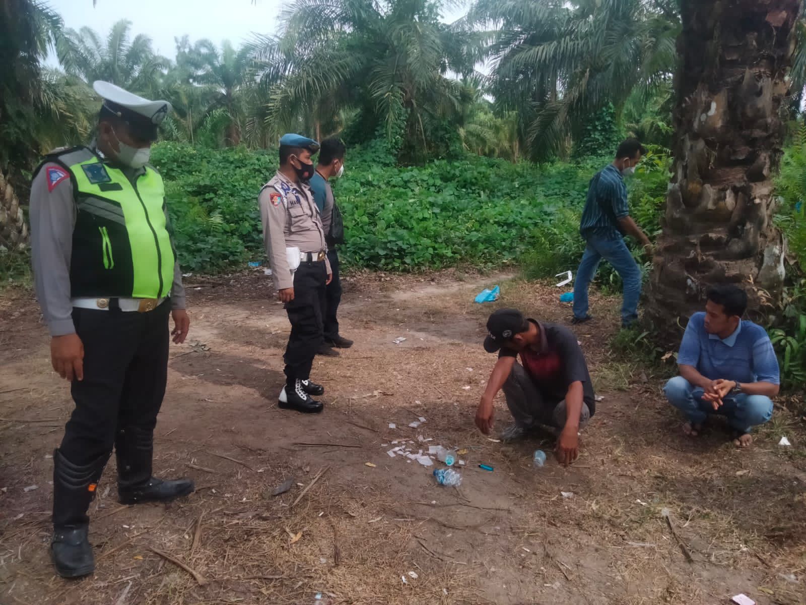 Keempat Kalinya, Polres Sergai Grebek Kampung Narkoba Desa Pon, 3 Pria Diamankan 