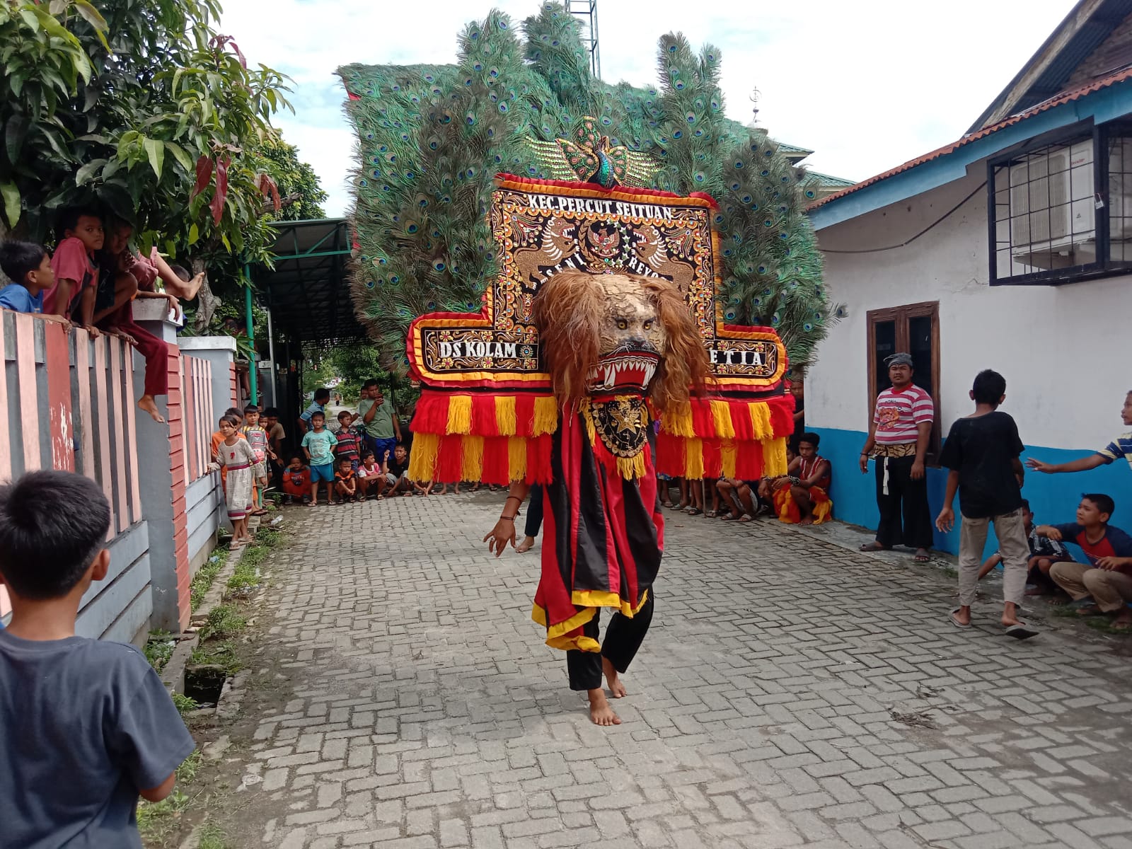 Dalam Rangka HUT RI ke 77, Desa Tumpatan Nibung Tampikan Kesenian Reog Ponorogo