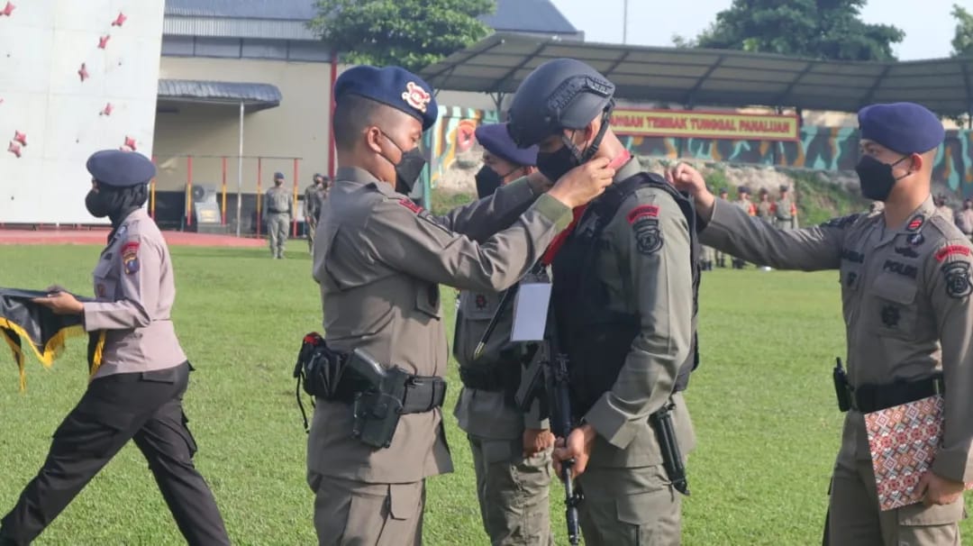 Dansat Brimob Poldasu Buka Latihan KLBM Bagi Personil Bintara dan Tamtama Remaja Tahun 2022