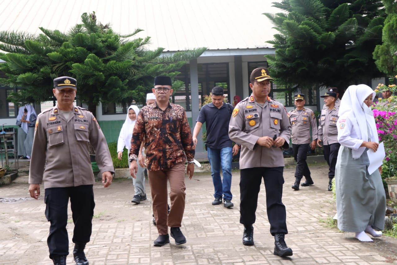 Kapolres Sergai Melakukan Kunjungan Ke SMAN 1 Sei Rampah