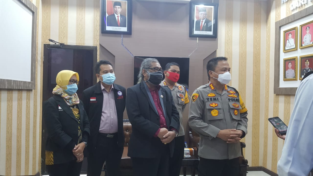 KAPOLDA PAPUA BARAT BERHASIL MENGUNGKAP KEMATIAN BRIGPOL YOHANES SIAHAAN ANGGOTA BRIMOB 2018