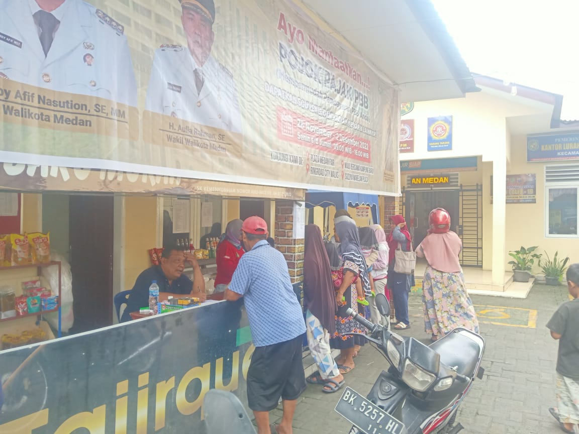 Pemko Medan Laksanakan Pasar Murah Di Kantor Kelurahan Tajir Deli