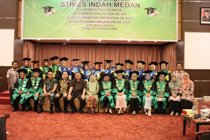 Sekolah Tinggi Kesehatan Indah Medan Gelar Wisuda Bersama Tahun 2022