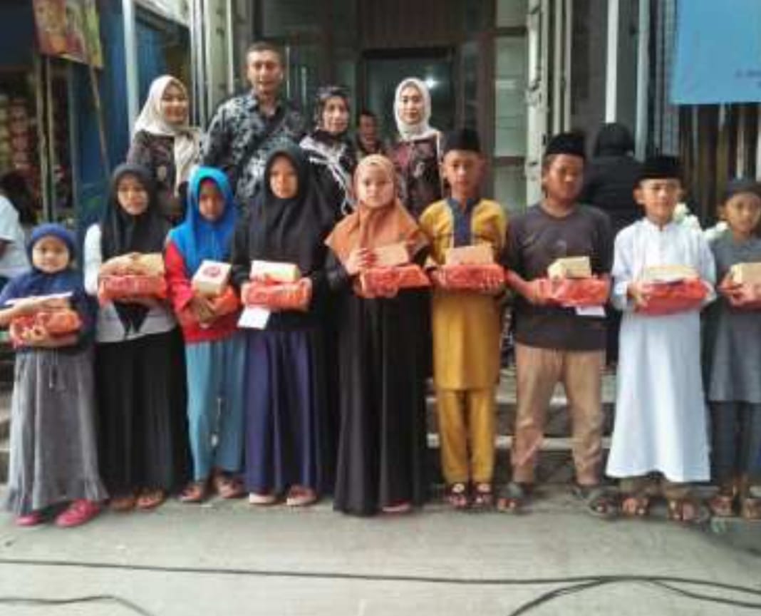 Launching PT. RMP Dan CV. AAPJ Santuni Anak Yatim Dan Sunat Massal