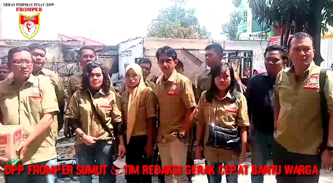 DPP FROMPER SUMUT Dan Tim Redaksi Gelar Baksos Korban Kebakaran di Jalan Bromo
