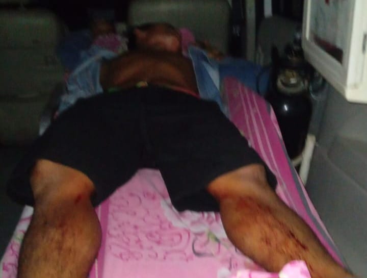 Foto : Korban OG terkapar akibat sayatan dikemaluannya oleh (AST) pasangan selingkuhan.
