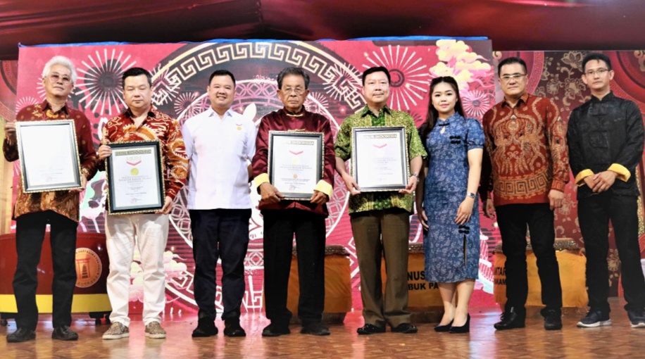 Penutupan Pekan Budaya Nusantara Ditandai dengan Pemberian Piagam Rekor MURI