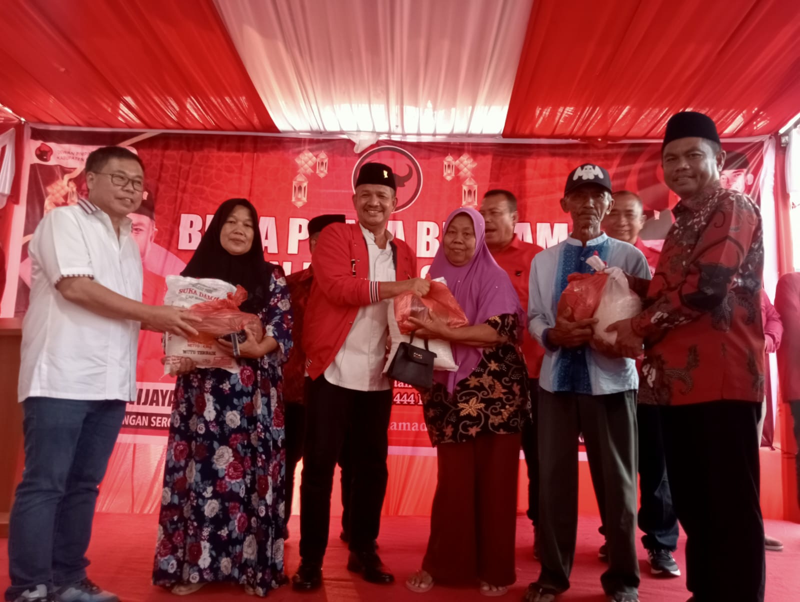 DPC PDI Perjuangan Gelar Buka Puasa Bersama Dan Baksos