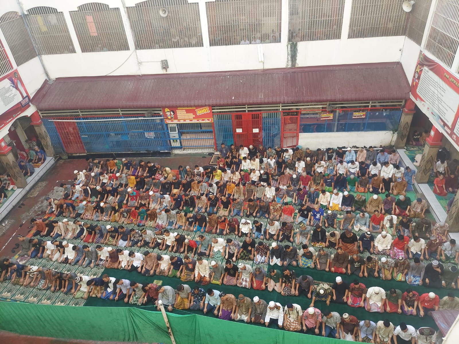 Di Hari Kemenangan Idul Fitri 1444 H Rutan Kelas I Labuhan Deli Laksanakan Shalat IED Berjamaah