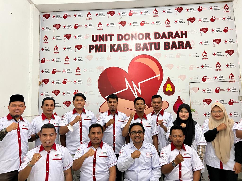 Peringati Hari PMI Sedunia, Ketua PMI Oky Iqbal Frima Serahkan SK PMI 12 Kecamatan se- Batubara