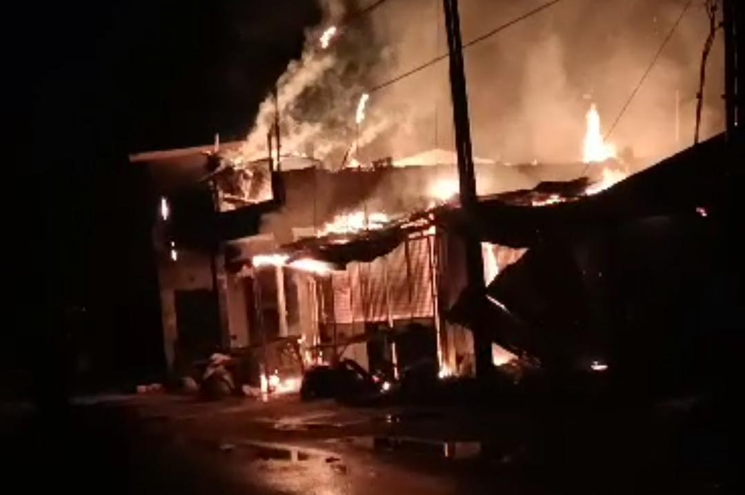 Dua Unit Rumah di Pantai Cermin dilalap Sijago Merah