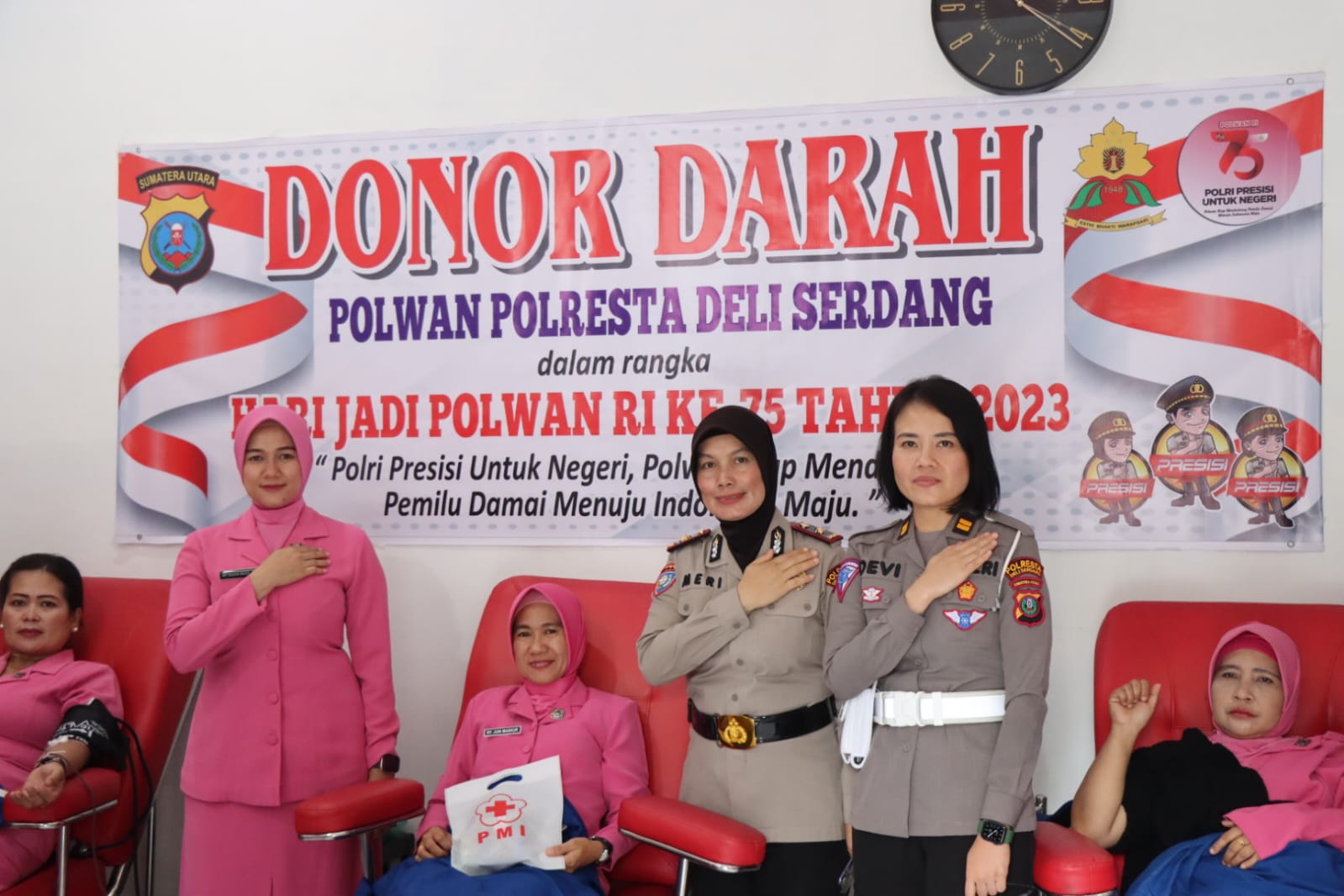 Sambut Hari Jadi Polwan ke 75, Polwan Polresta Deli Serdang Laksanakan Bakti Sosial melalui kegiatan Donor Darah
