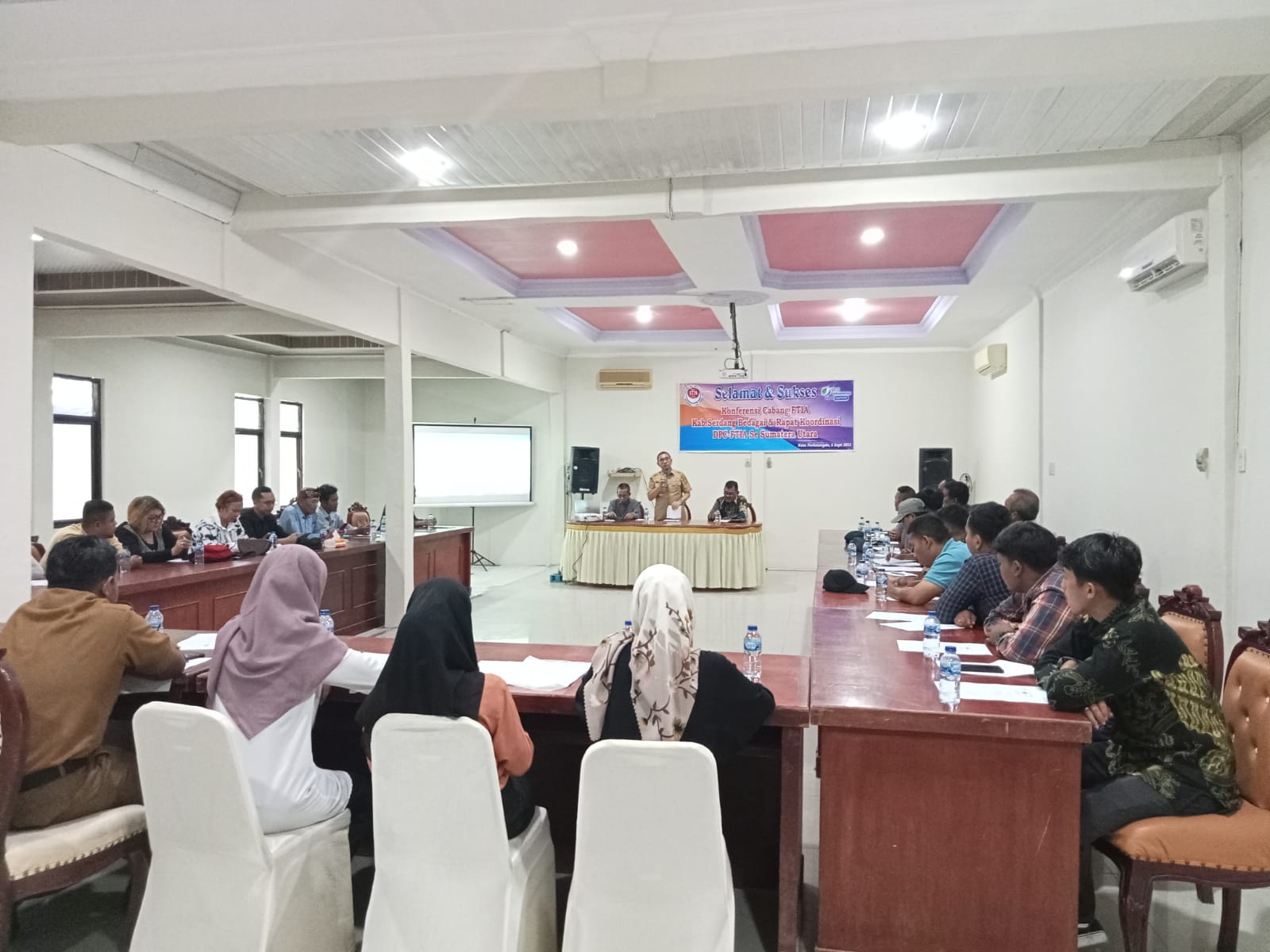 Konferensi Cabang FTIA Sergai dan Rakor FTIA Se-Sumut Dibuka Kadis Nakerkop-Um Sergai
