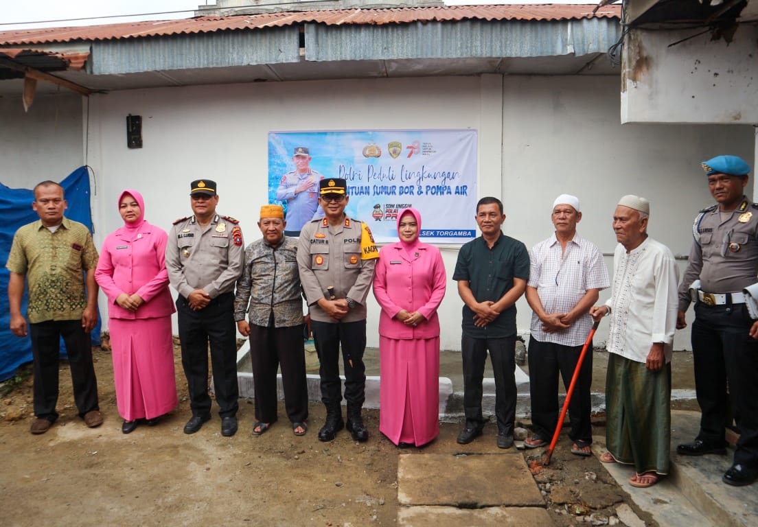 Polri Peduli Lingkungan, Polres Labusel Berikan Bantuan Sumur Bor dan Mesin Pompa Air Kepada Masyarakat