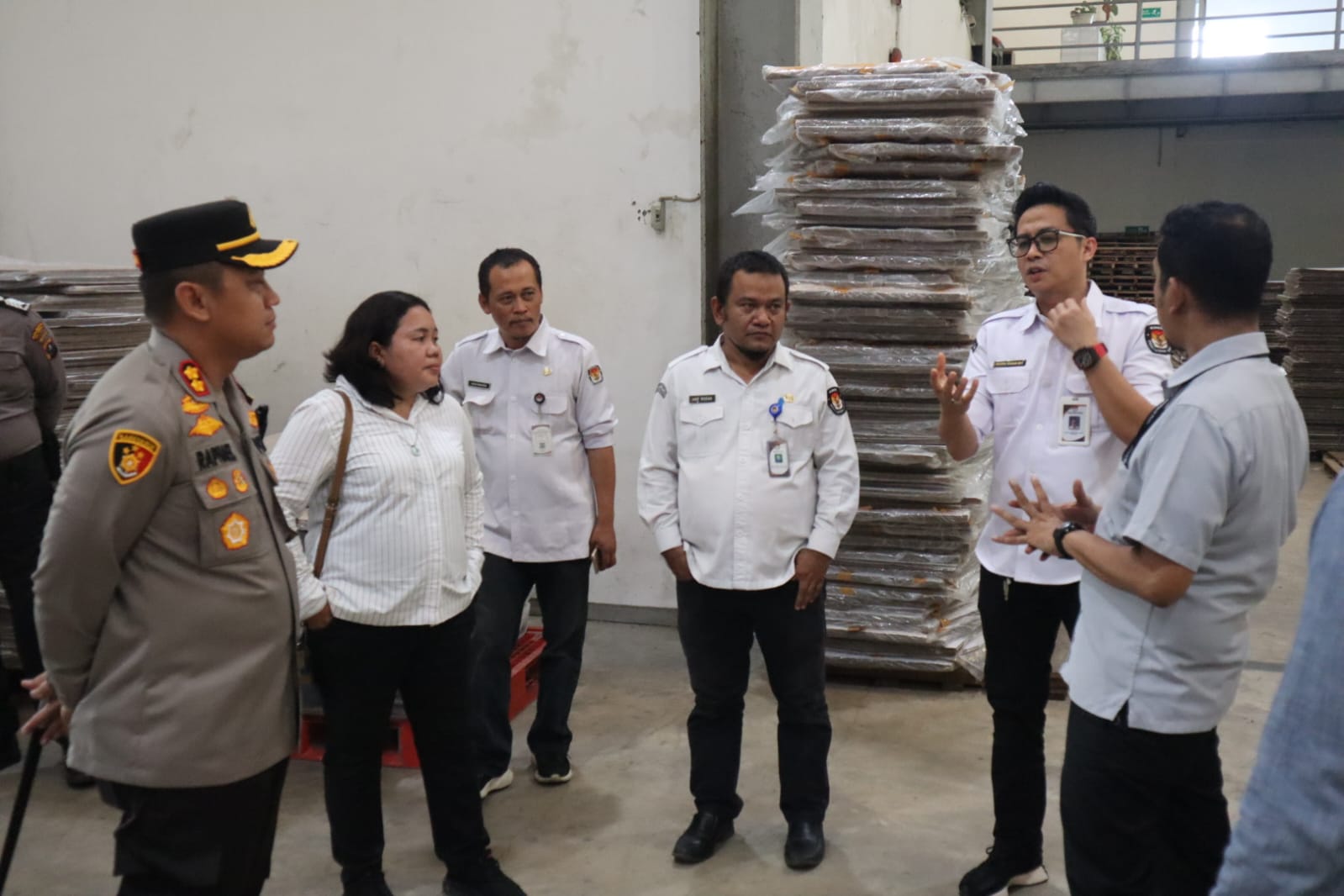 Kapolresta Deli Serdang Tinjau dan cek Gudang Logistik KPU