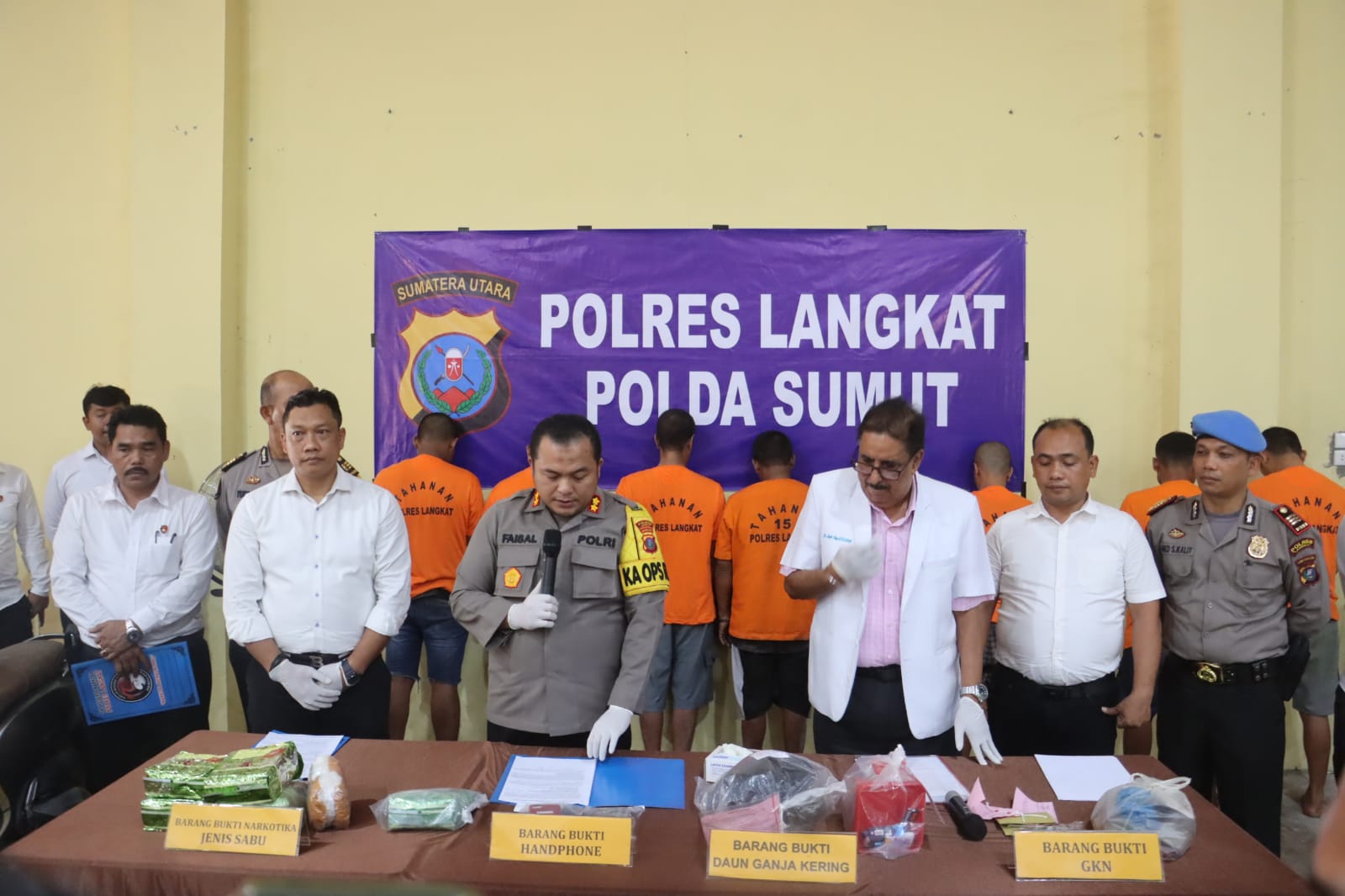 Polres Langkat Adakan Press Release Pengungkapan 6 Kg Sabu dan 1,3 Kg Ganja
