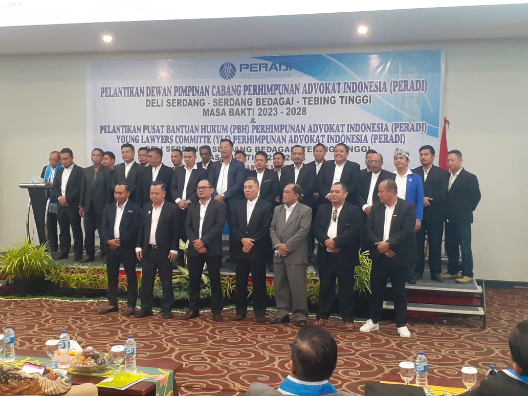Prof. Dr. Otto Hasibuan, SH, MM Lantik Pengurus Dewan Penasehat DPC PERADI Deli Serdang, Serdang Bedagai dan Tebing Tinggi di Prima Hotel Deli Serdang