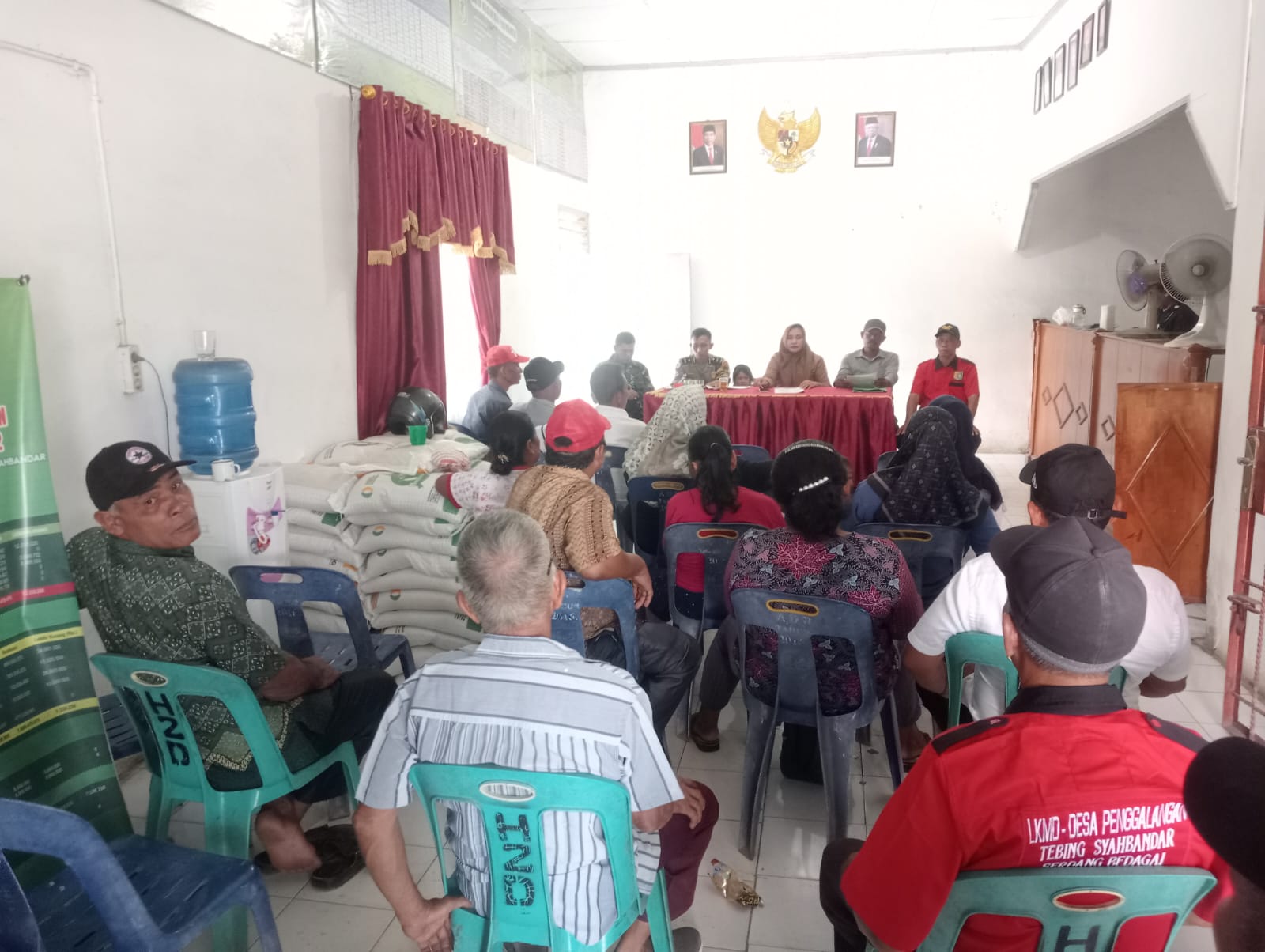 Pemerintah Desa Penggalangan Gelar Acara Sosialisasi Kamtibmas dan Penyaluran Bantuan Beras