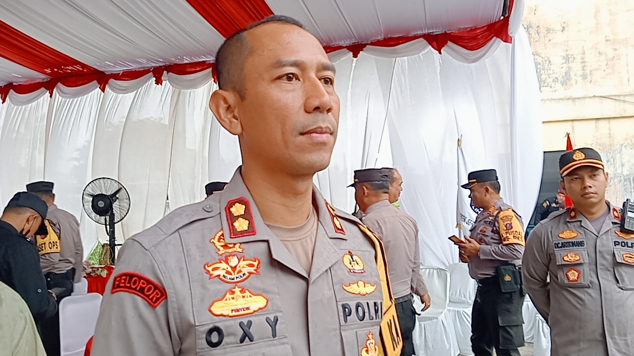 Polres Sergai Lakukan Pengawalan Distribusi Logistik Pemilu 2024