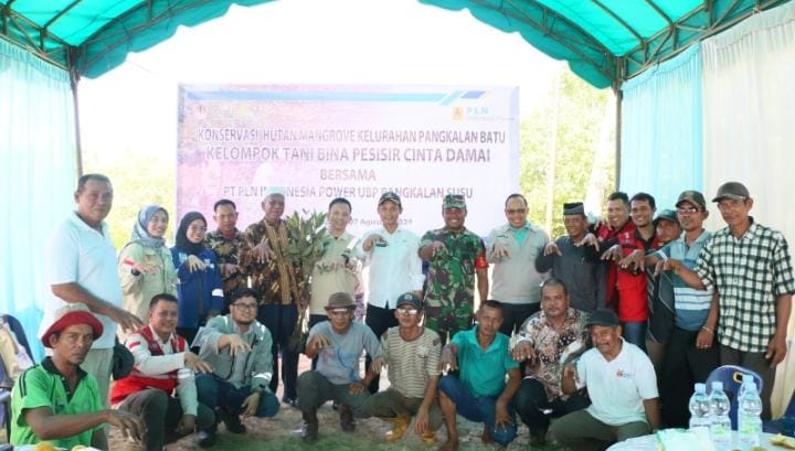 Peduli Pesisir, PLN Indonesia Power dan Kelompok Tani Tanam Ribuan Pohon Mangrove
