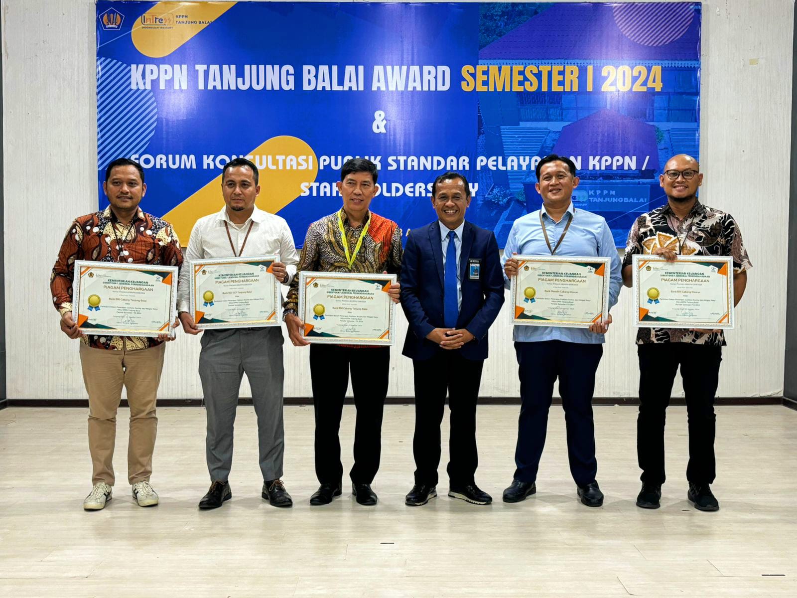 BRI Kisaran Terima Penghargaan KPPN Tanjungbalai AWARDS