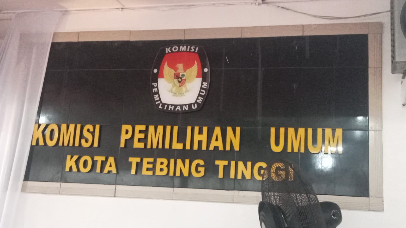 Hari Pertama Pendaftaran Pilkada Tebing Tinggi 2024, Kantor KPU Masih Sepi