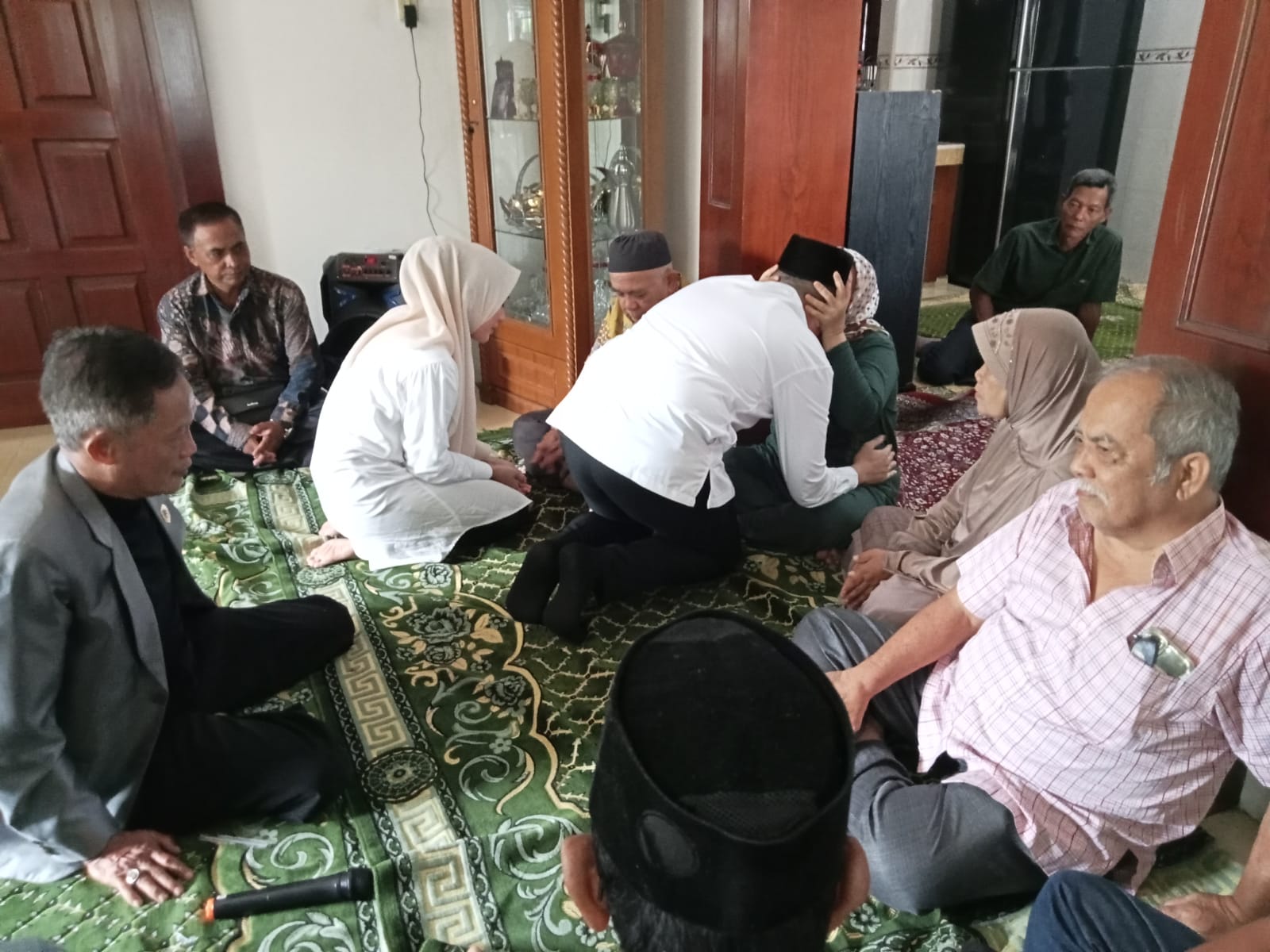 dr. Riski Ramadhan Hasibuan Mohon Restu Orang Tua Sebelum Mendaftar ke KPU Tebing Tinggi