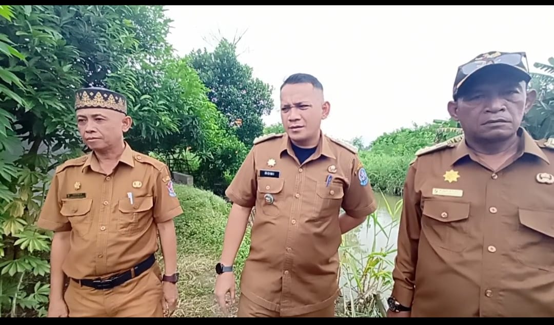 Gerak Cepat Muspika Batang Kuis Beserta Kepala Desa Antisipasi Banjir