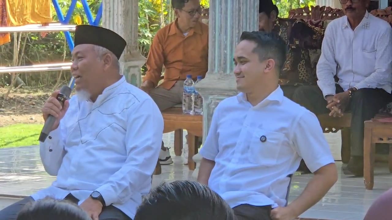 Cabub dan Cawabup ‘BISA’ Kunjungi Desa Perhiasan, Warga Berharap Perubahan Baik