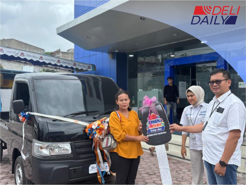 BRI BO Tanjungbalai Serahkan Grand Prize Mobil Suzuki Carry FD Kpada Pemenang PHS