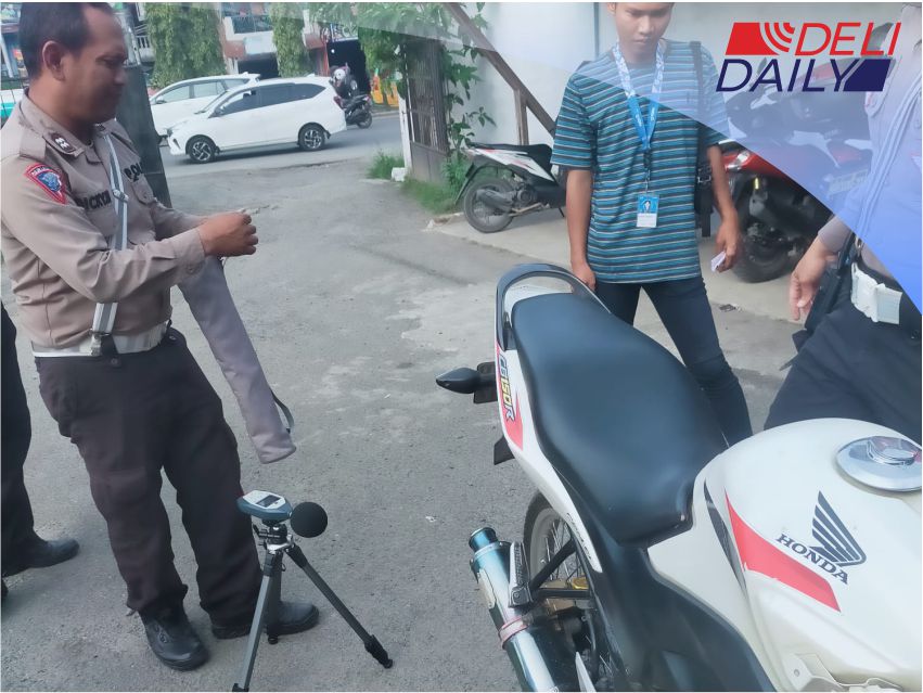 Stop Knalpot Brong, Sat lantas Polresta Deli Serdang Gunakan Alat Pengukur Kebisingan
