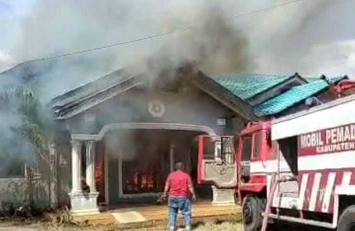 Kondisi kebakaran rumah di Aceh Singkil.