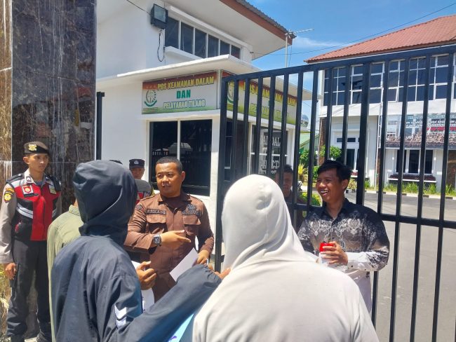 ALAMP AKSI Gelar Aksi Damai, Soroti Dugaan Korupsi Proyek dan Pengelolaan Keuangan RSUD Amri Tambunan