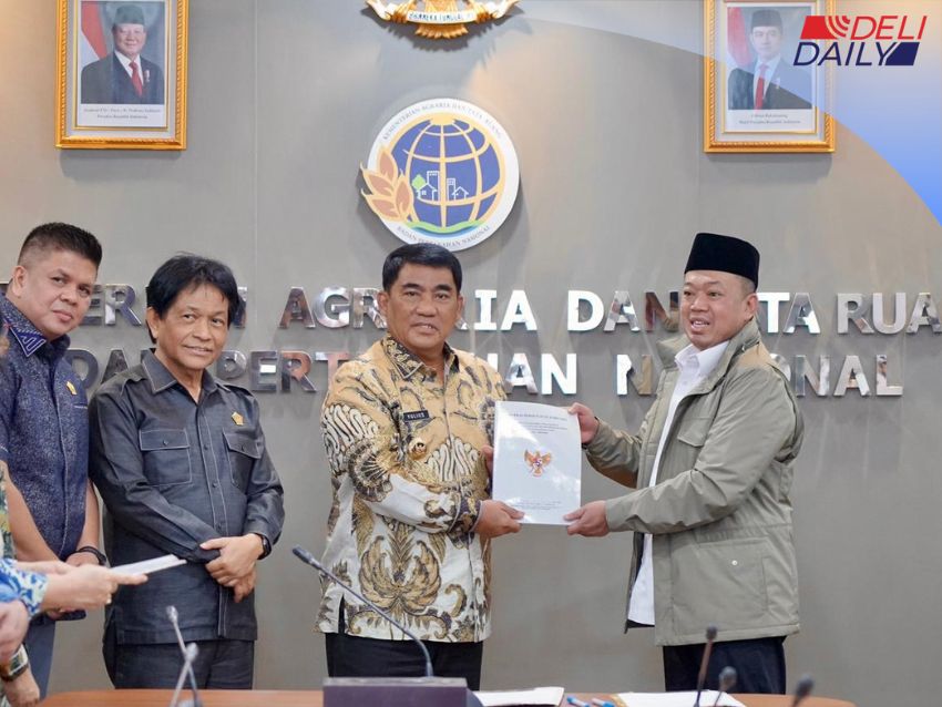 Serahkan Persub RTRW Sulut, Menteri Nusron: Skala Peta Berbeda, Visi Harus Sama